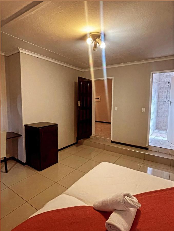 Ethithiya Boutique Guesthouse Windhoek Exterior photo