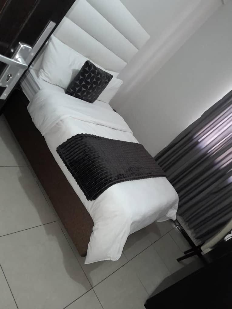 Ethithiya Boutique Guesthouse Windhoek Exterior photo